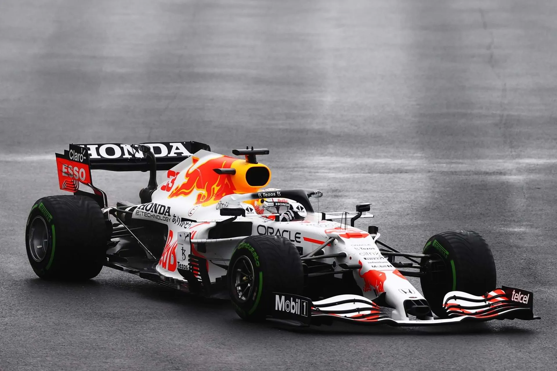 Formula One Car image from Wikipedia